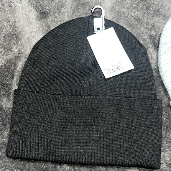 H&M Black and Gray Knit Hat - Picture 2 of 4